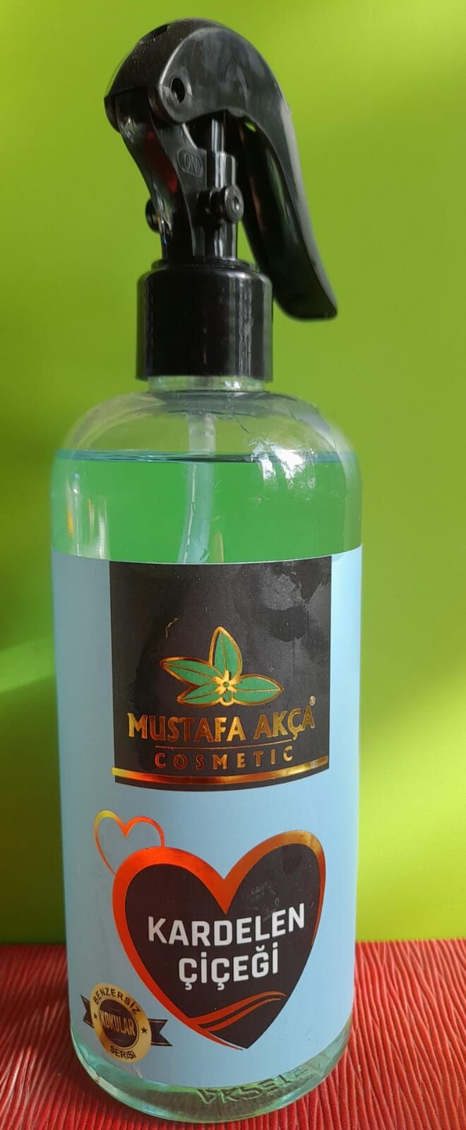 MUSTAFA AKCA  COSMETIC 60 DERECE KARDELEN ÇİÇEĞİ KOLONYASI SİPREYİ